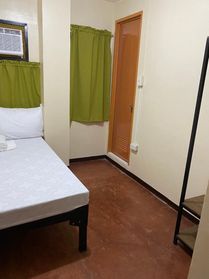 Achievers Dormitory Cebu Esterno foto